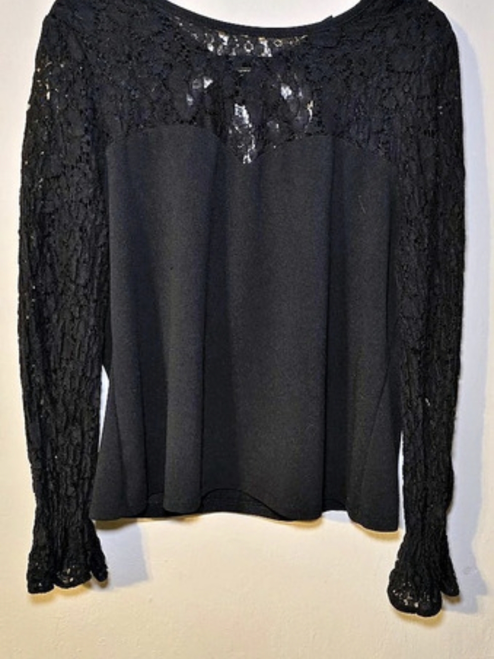 Marc New York Lace Sleeve Blouse in Black XL Like New
